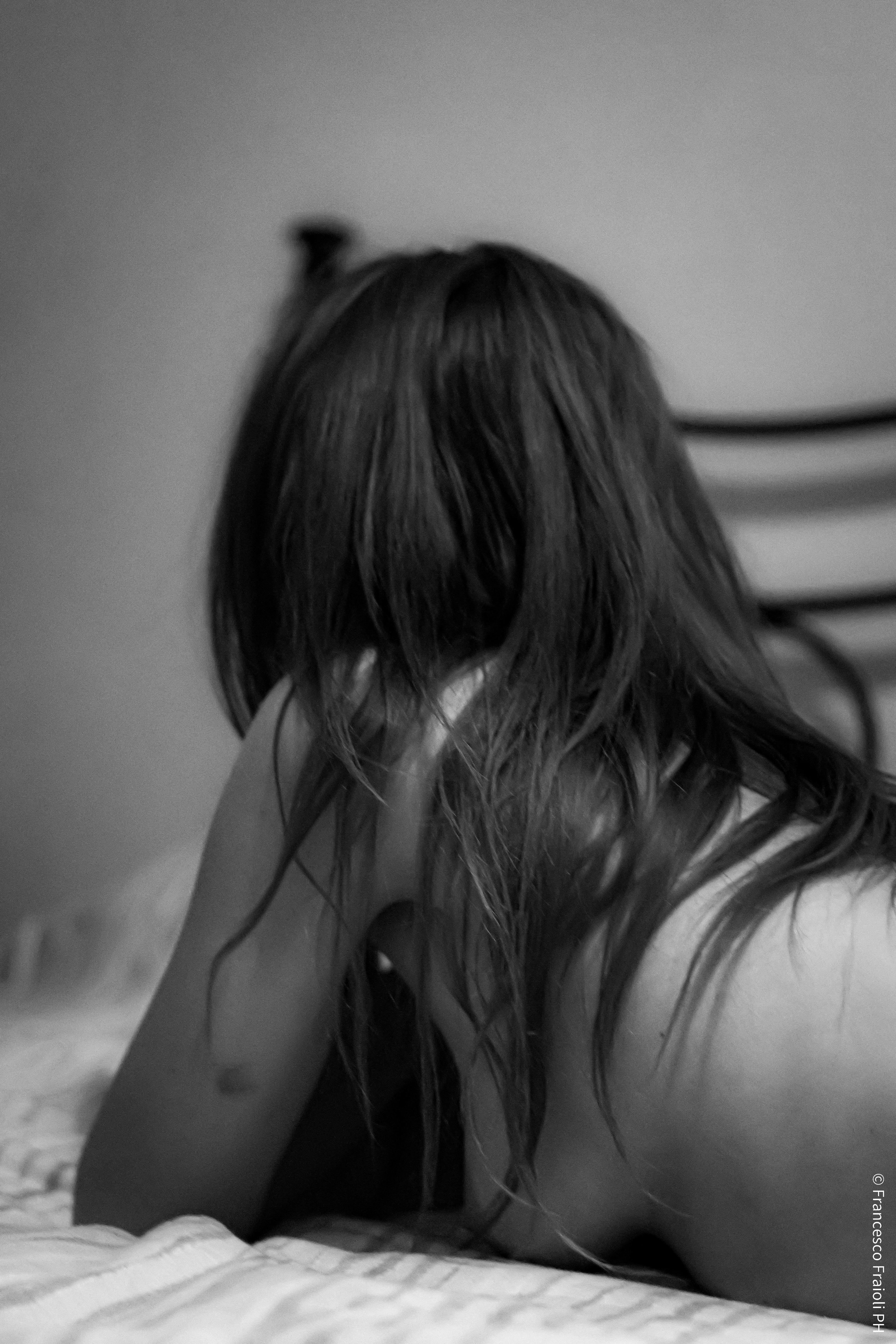 Boudoir photographer in Paris by Francesco Fraioli